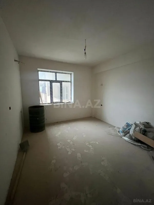 Satılır 4 otaqlı mənzil 160 m²