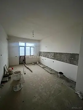 Satılır 4 otaqlı mənzil 160 m²