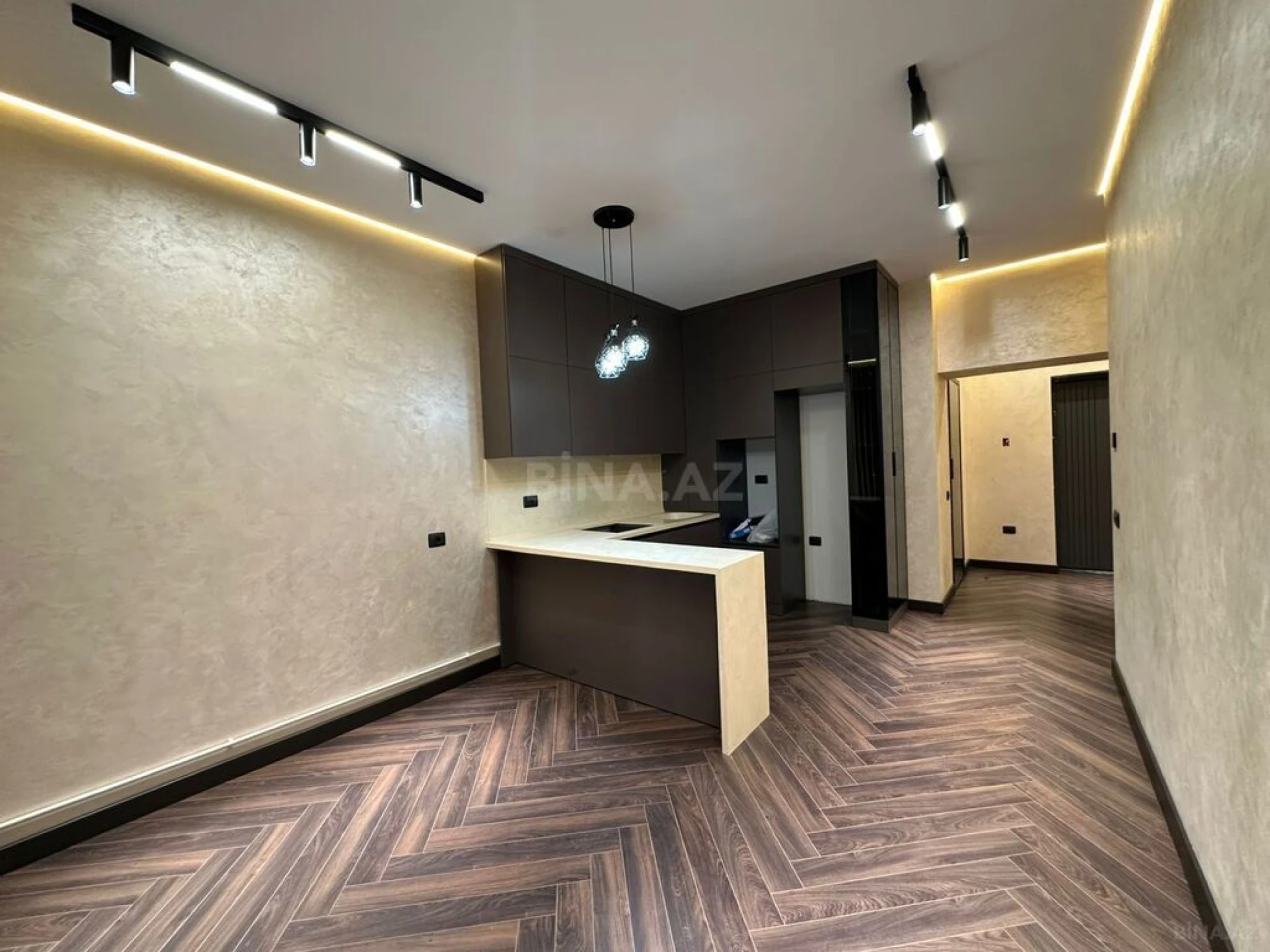Satılır 2 otaqlı mənzil 69 m²