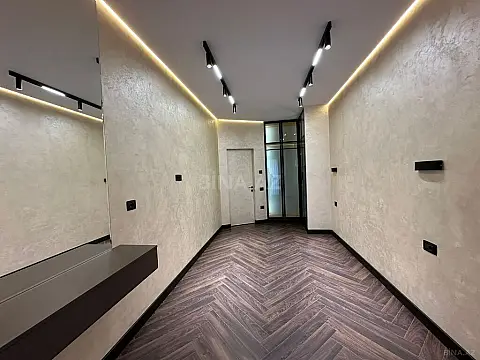 Satılır 2 otaqlı mənzil 69 m²