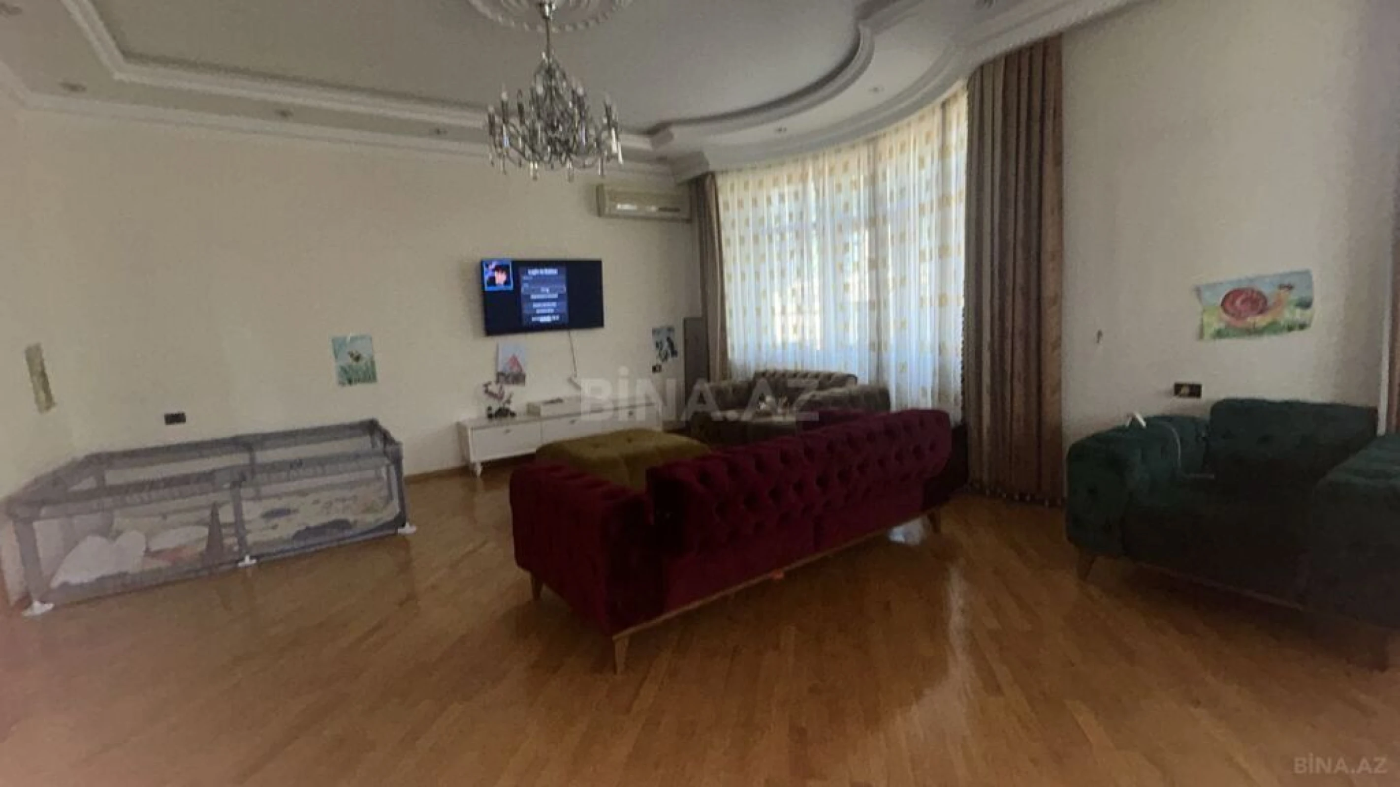 Satılır 12 otaqlı həyət evi 829 m²