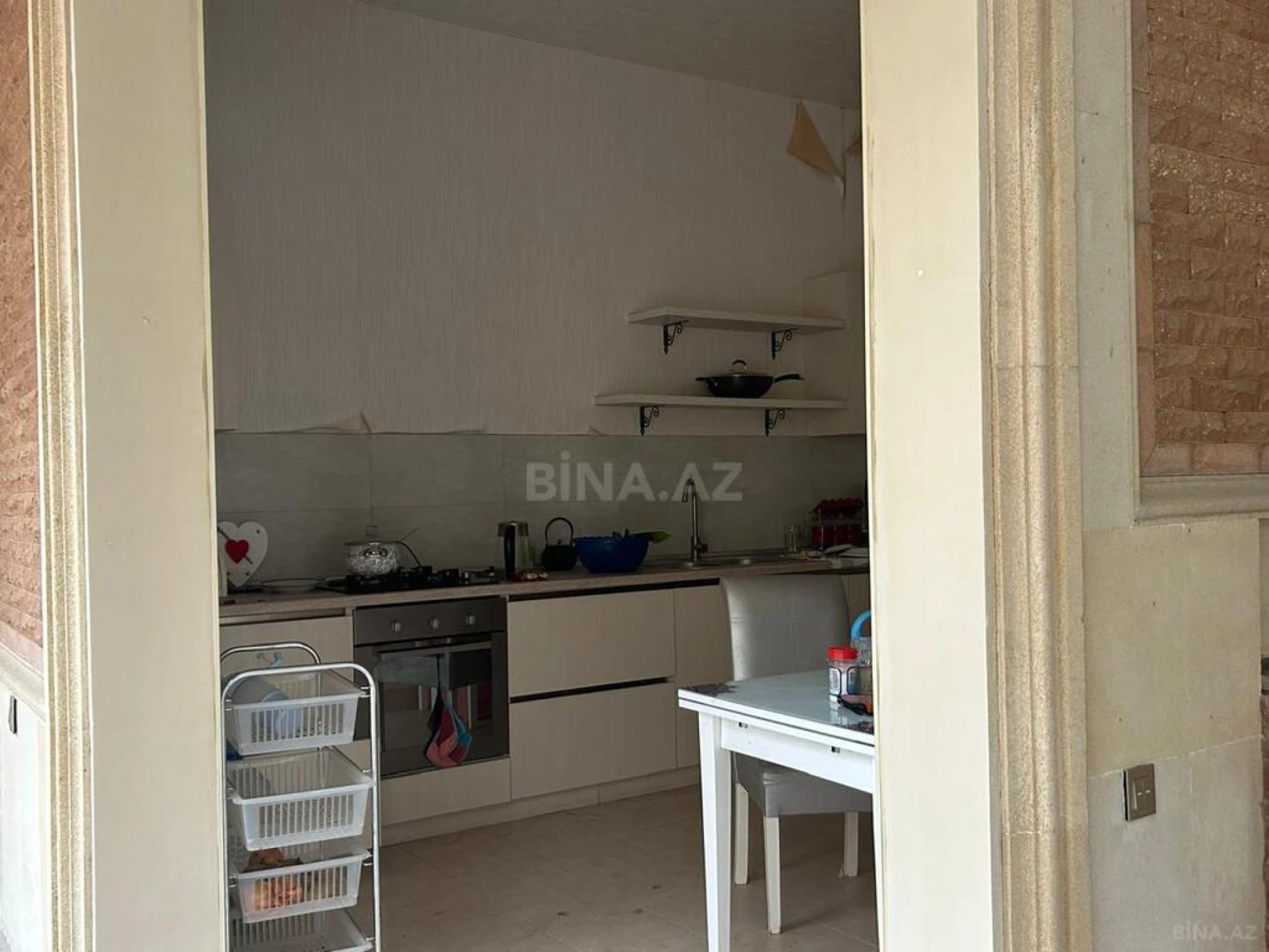 Satılır 12 otaqlı həyət evi 829 m²