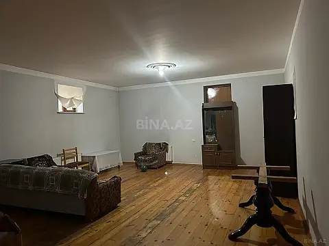 Satılır 12 otaqlı həyət evi 829 m²