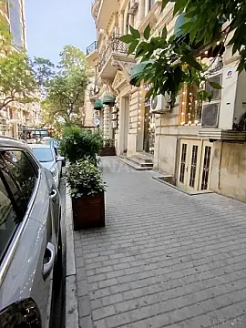 Satılır obyekt 70 m²