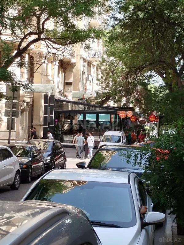 Satılır obyekt 70 m²