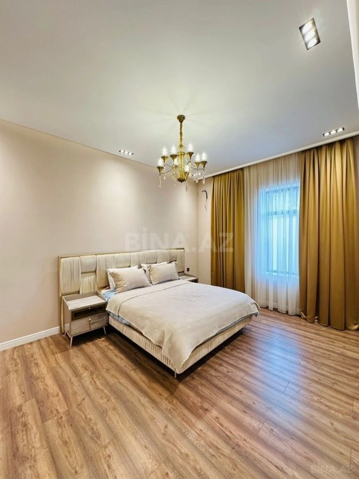 Kirayə verilir 4 otaqlı həyət evi 250 m²