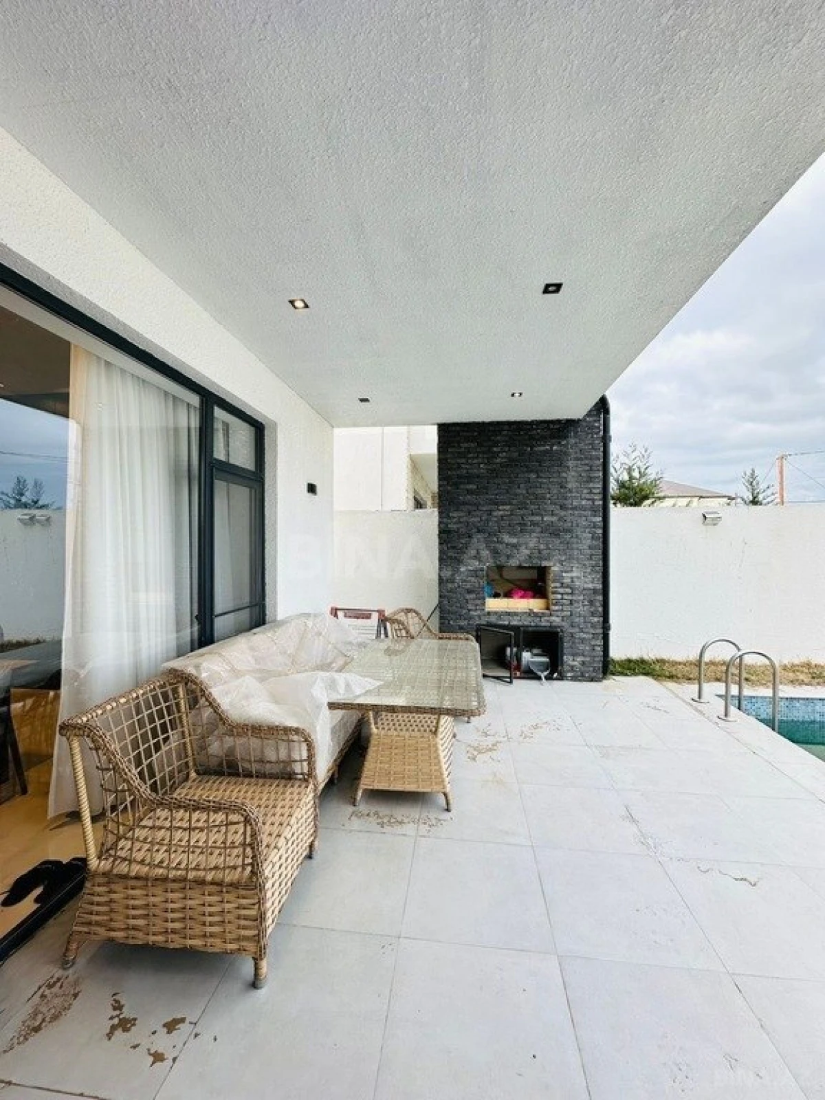 Kirayə verilir 4 otaqlı həyət evi 250 m²