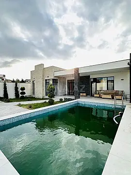 Kirayə verilir 4 otaqlı həyət evi 250 m²