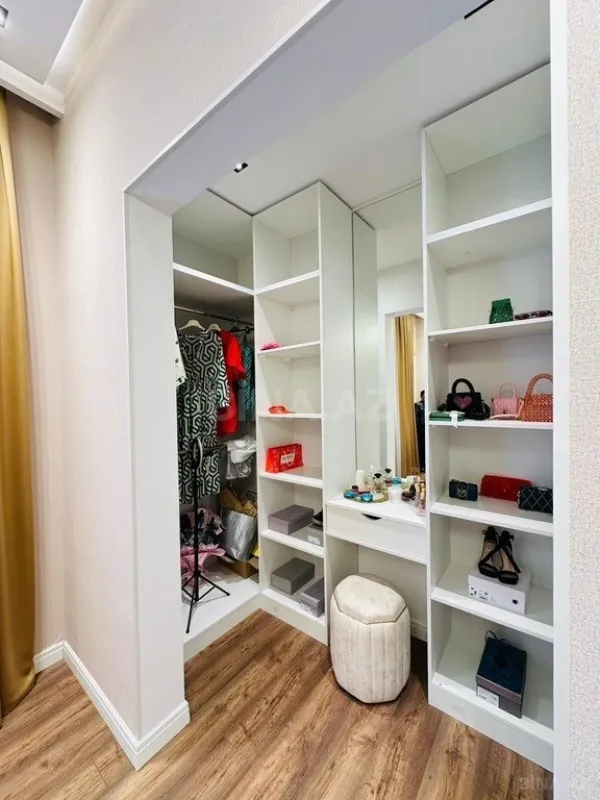 Kirayə verilir 4 otaqlı həyət evi 250 m²