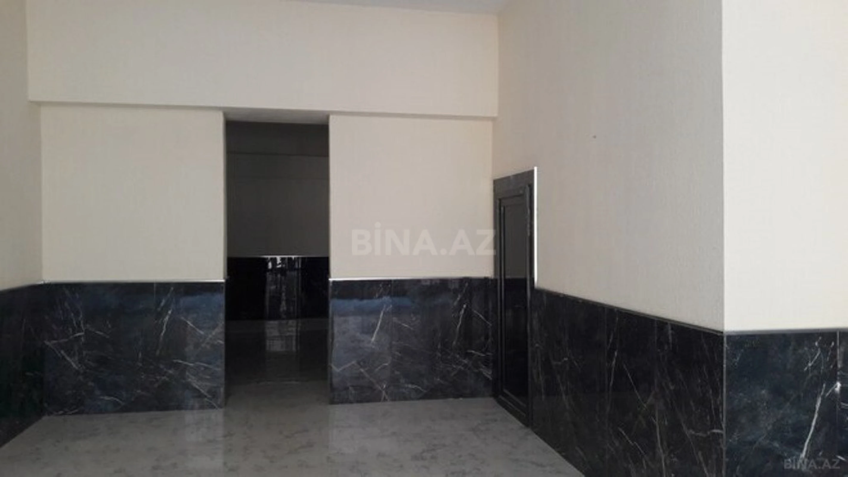 Satılır 3 otaqlı mənzil 155 m²
