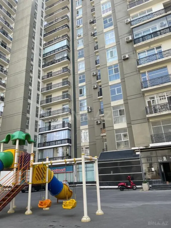 Satılır 3 otaqlı mənzil 155 m²