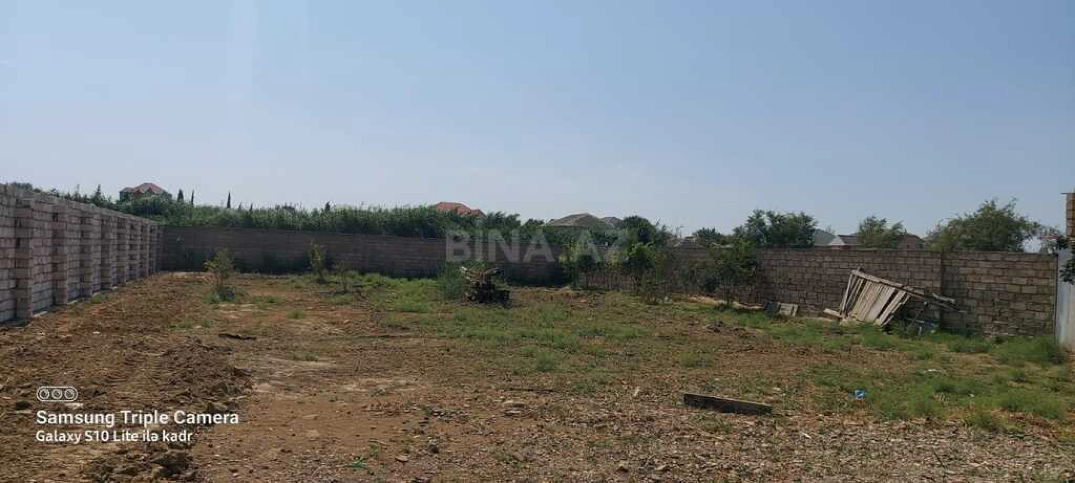 Satılır obyekt 400 m²