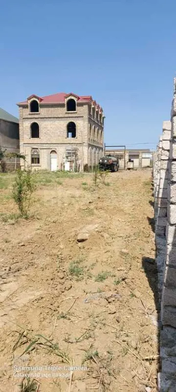 Satılır obyekt 400 m²