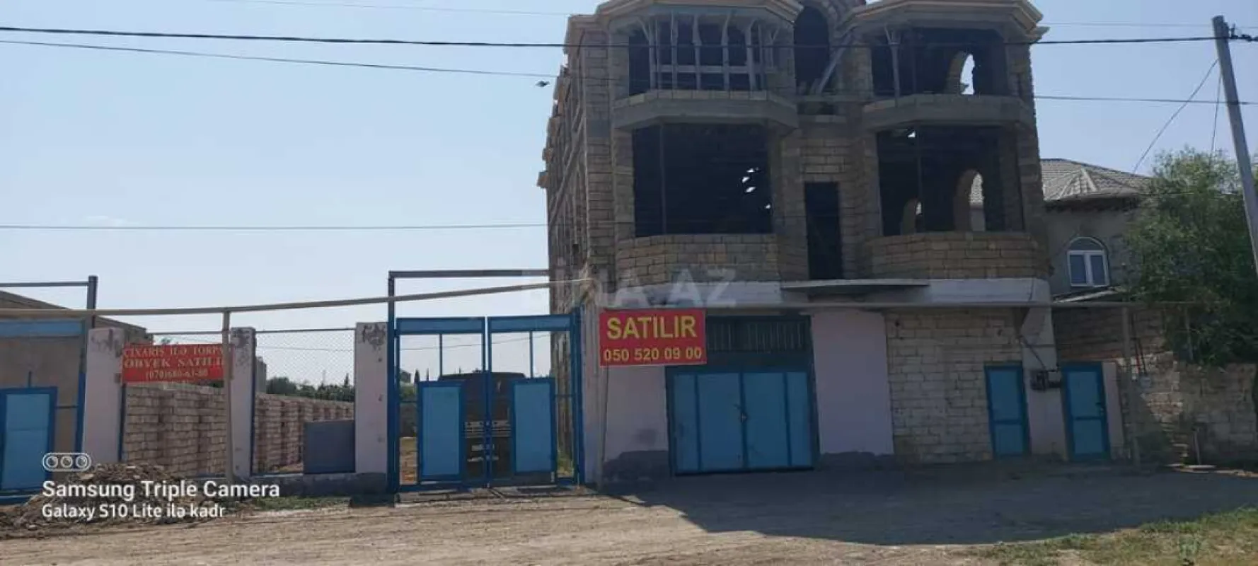 Satılır obyekt 400 m²