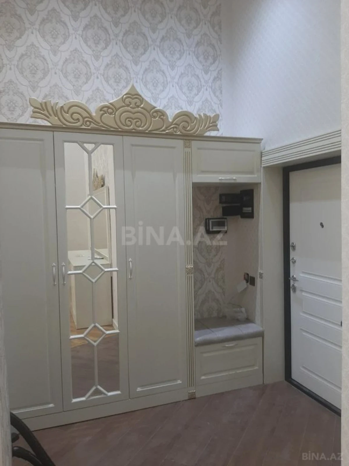 Kirayə verilir 3 otaqlı mənzil 115 m²
