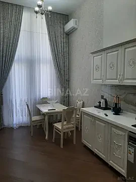 Kirayə verilir 3 otaqlı mənzil 115 m²