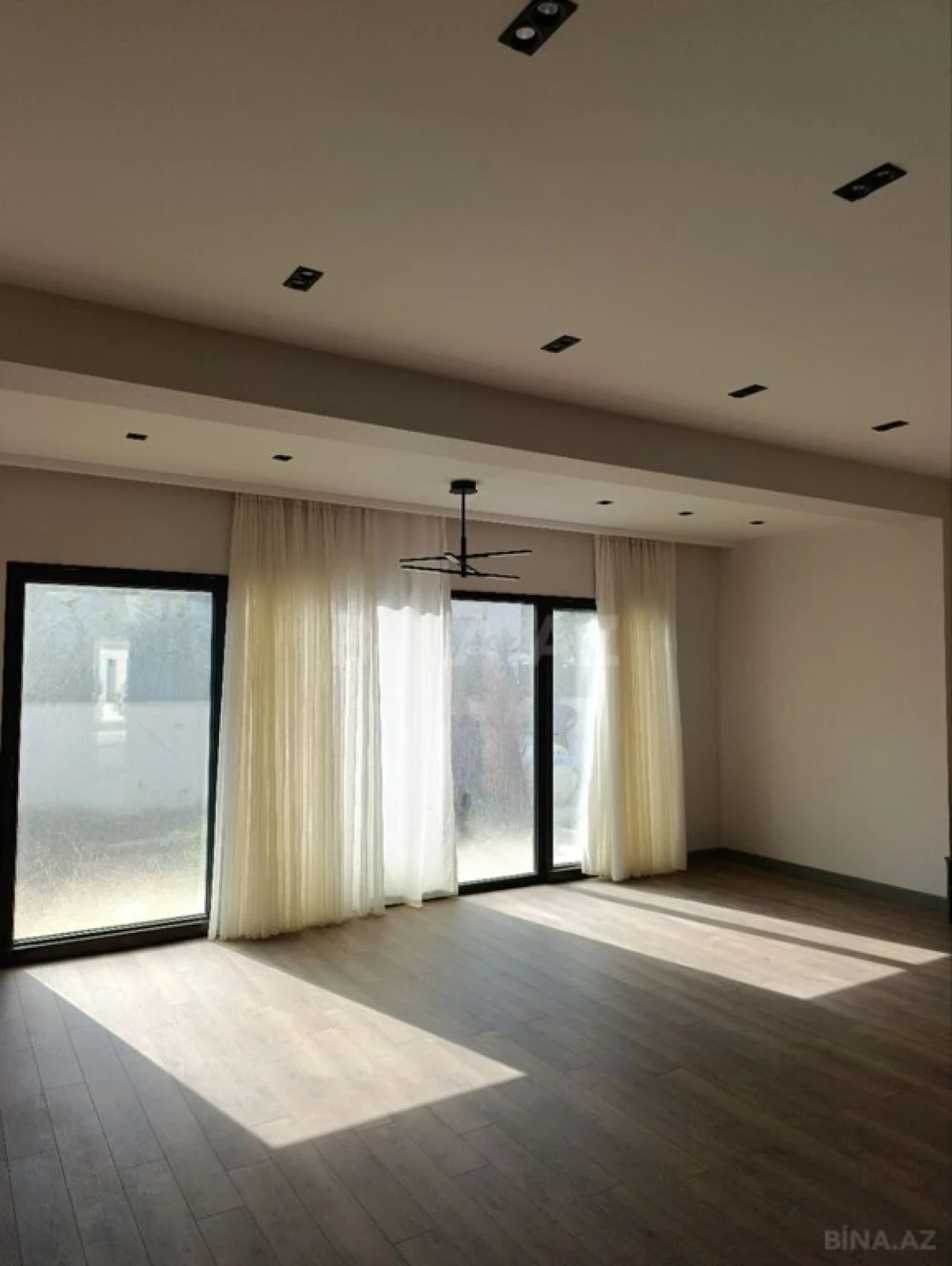 Kirayə verilir 3 otaqlı həyət evi 130 m²