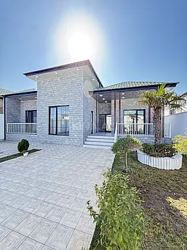 Satılır 4 otaqlı həyət evi 160 m²