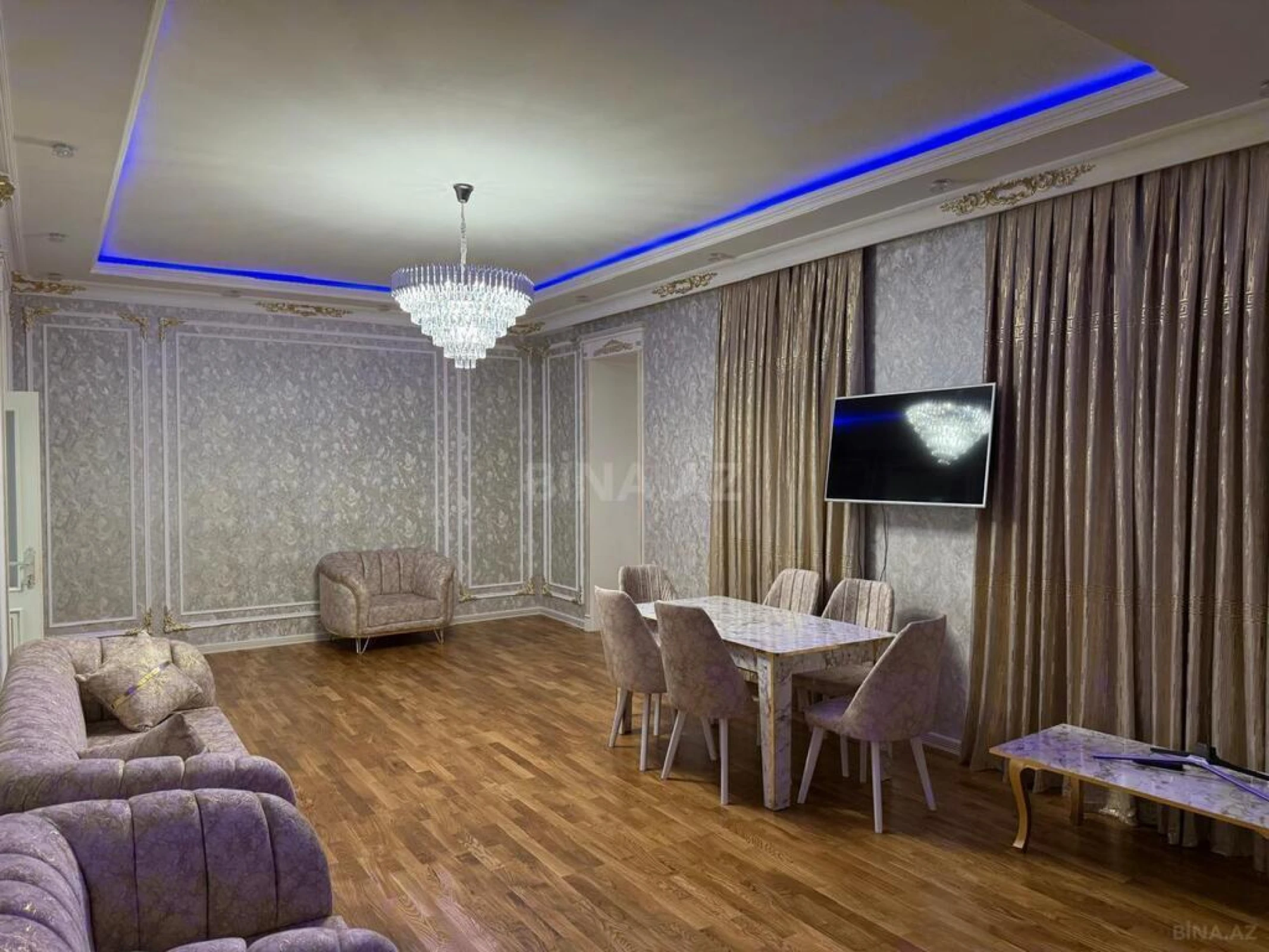 Satılır 3 otaqlı mənzil 130 m²