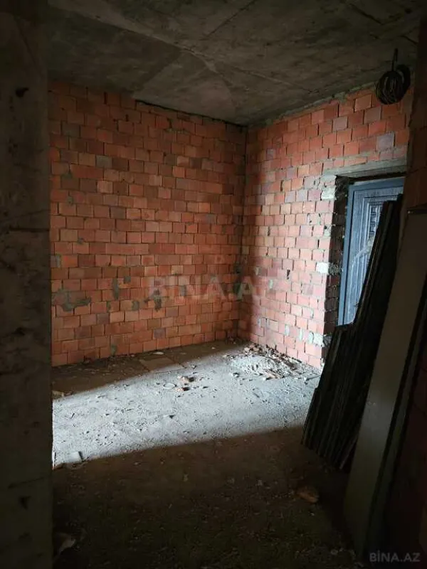 Satılır 3 otaqlı mənzil 157 m²