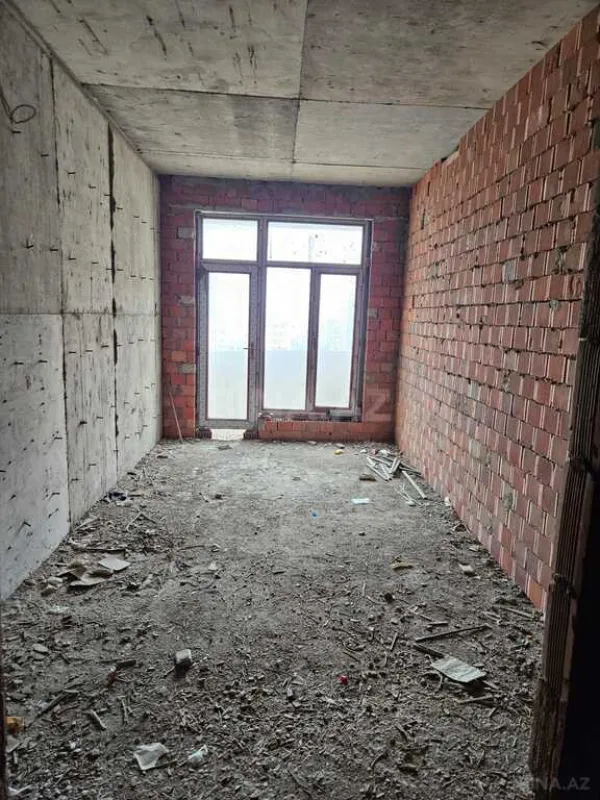Satılır 3 otaqlı mənzil 157 m²