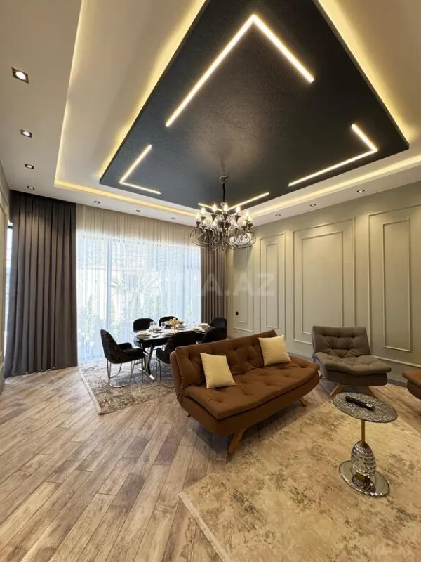 Satılır 4 otaqlı həyət evi 200 m²
