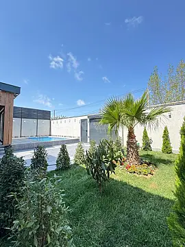 Satılır 4 otaqlı həyət evi 200 m²