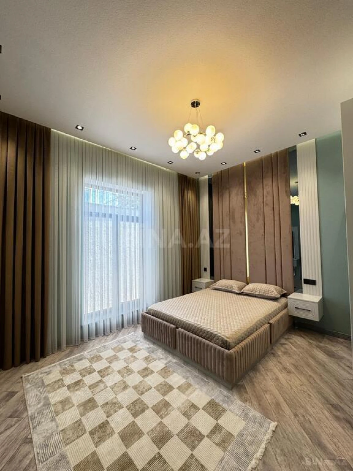 Satılır 4 otaqlı həyət evi 200 m²