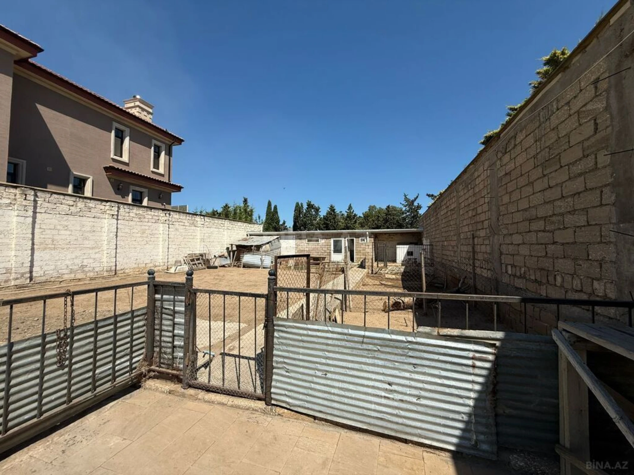 Satılır torpaq sahəsi 12 m²