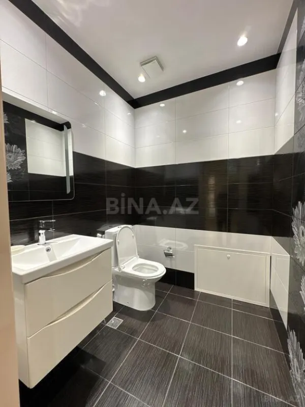 Satılır 6 otaqlı mənzil 360 m²