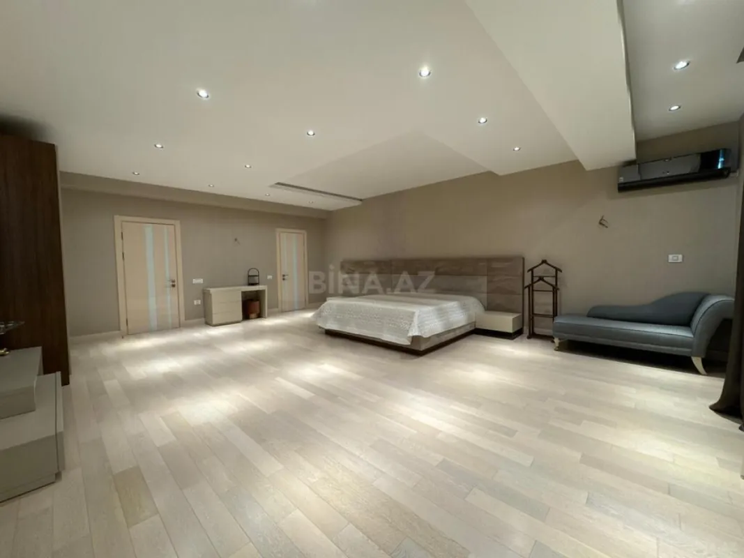 Satılır 6 otaqlı mənzil 360 m²