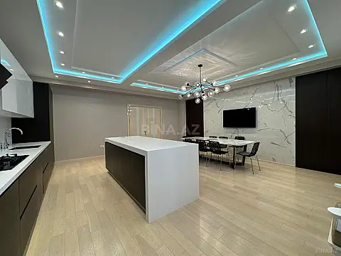 Satılır 6 otaqlı mənzil 360 m²