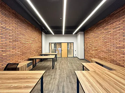Kirayə verilir 8 otaqlı ofis 350 m²