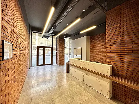 Kirayə verilir 8 otaqlı ofis 350 m²