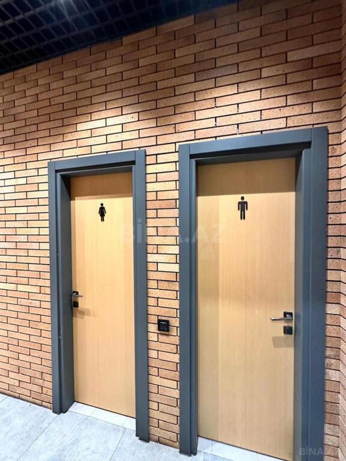 Kirayə verilir 8 otaqlı ofis 350 m²