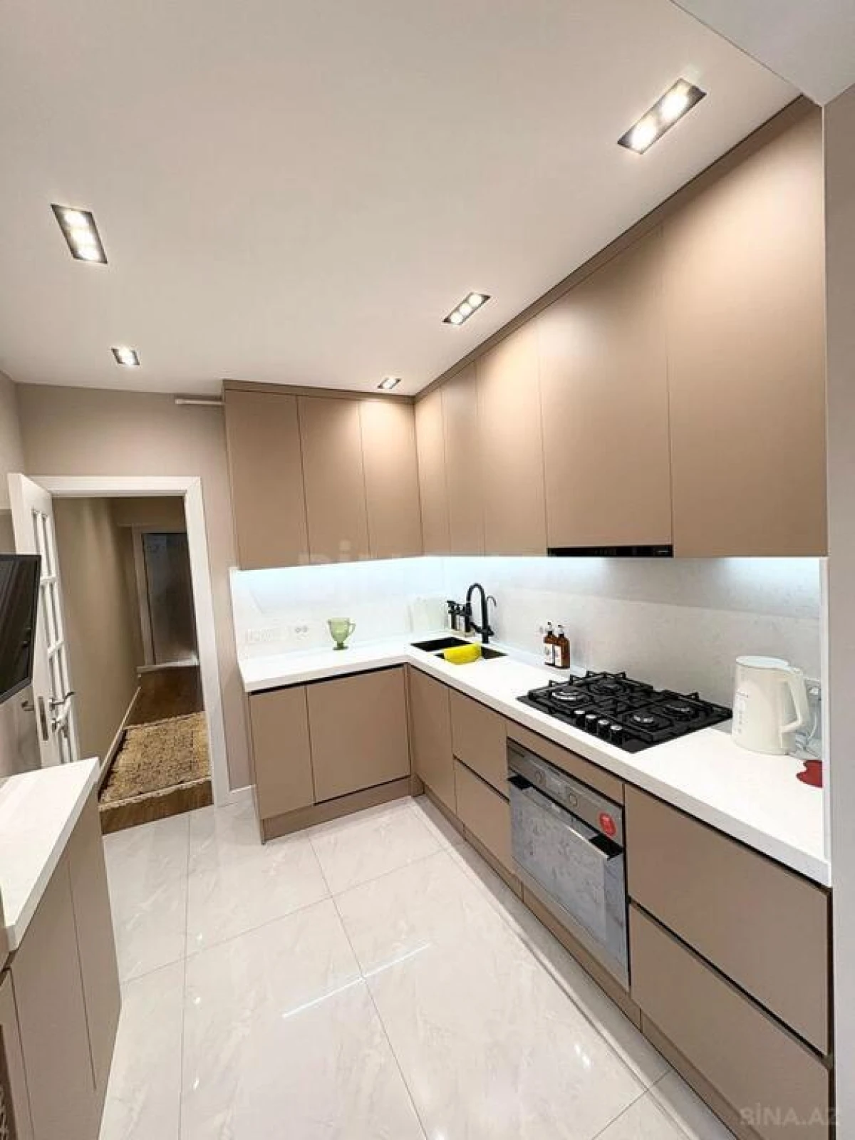 Satılır 3 otaqlı mənzil 90 m²