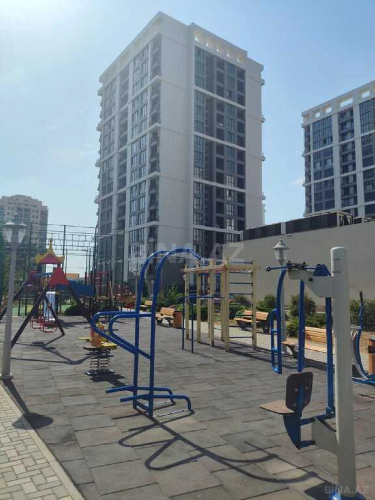 Satılır 2 otaqlı mənzil 117.2 m²