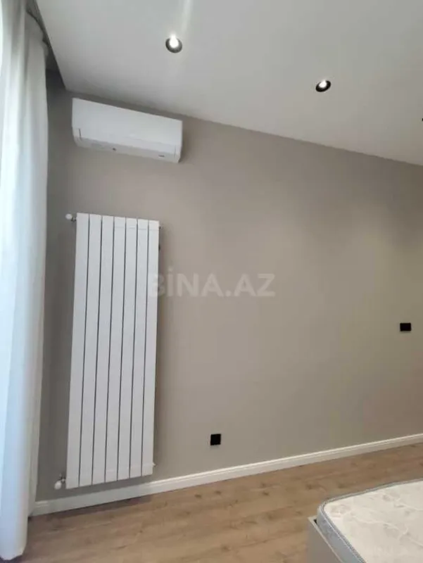 Satılır 2 otaqlı mənzil 117.2 m²