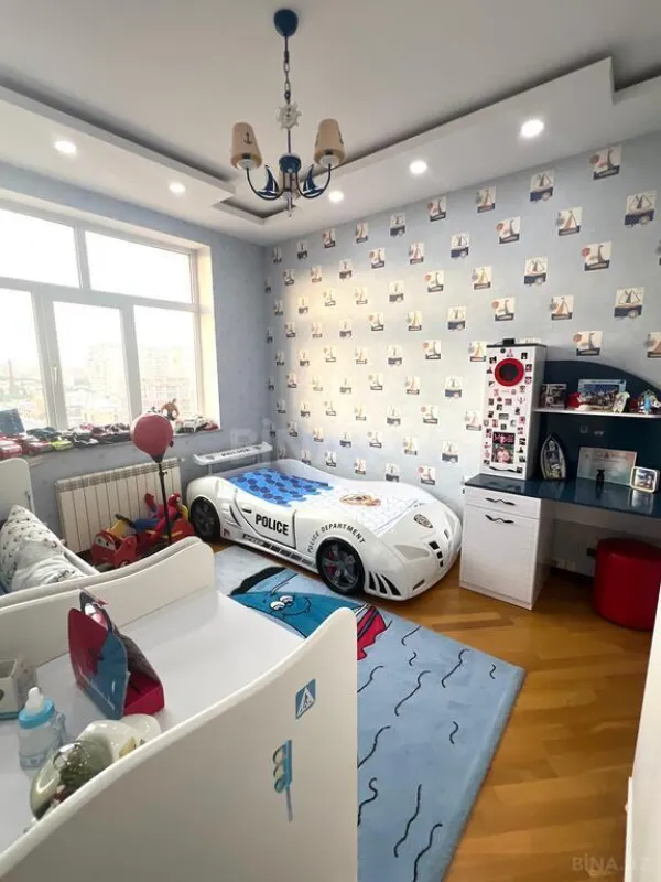 Satılır 3 otaqlı mənzil 120 m²