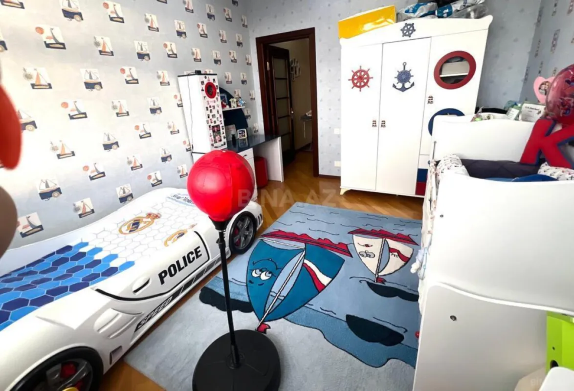 Satılır 3 otaqlı mənzil 120 m²