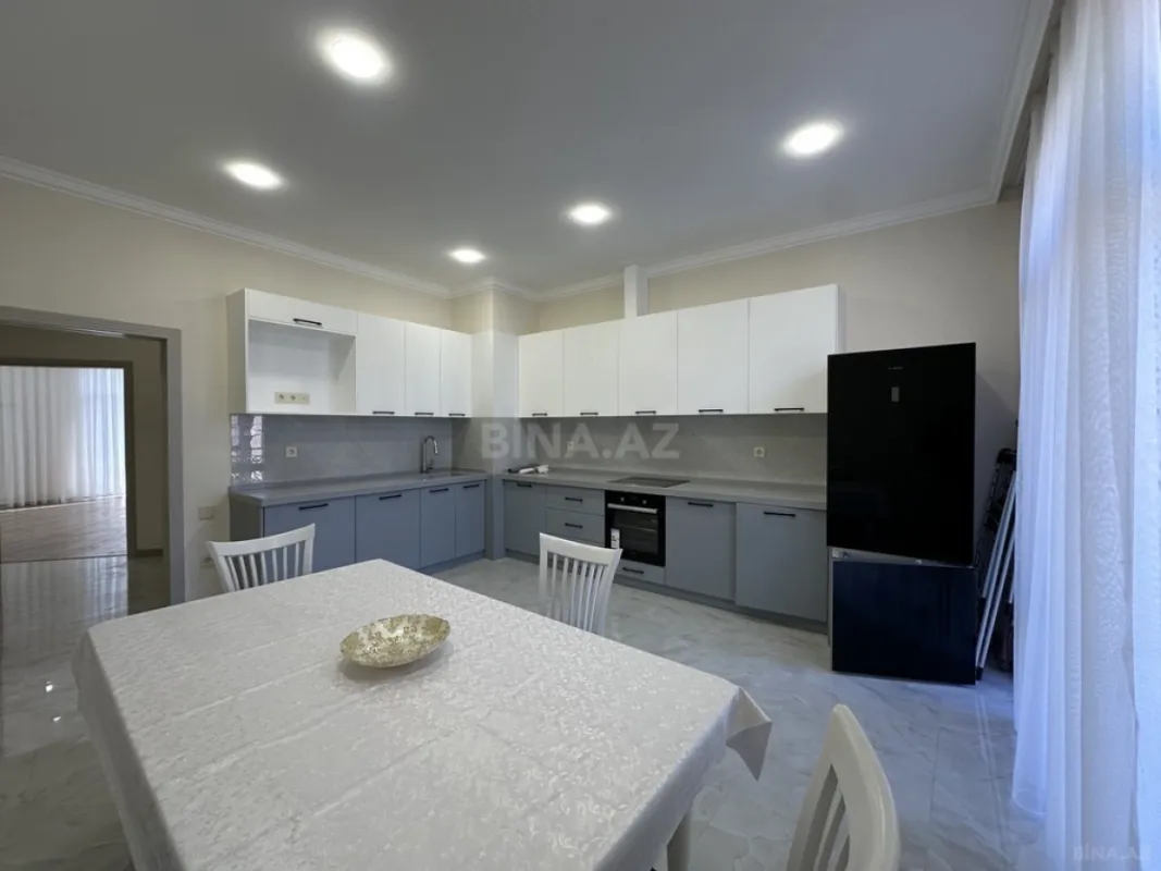 Kirayə verilir 3 otaqlı mənzil 135 m²