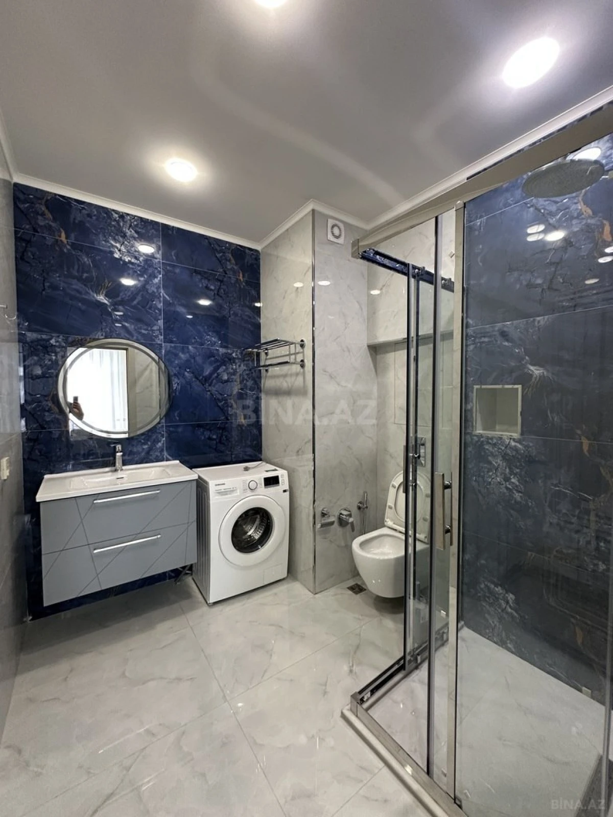 Kirayə verilir 3 otaqlı mənzil 135 m²