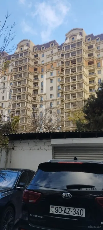 Satılır obyekt 201 m²