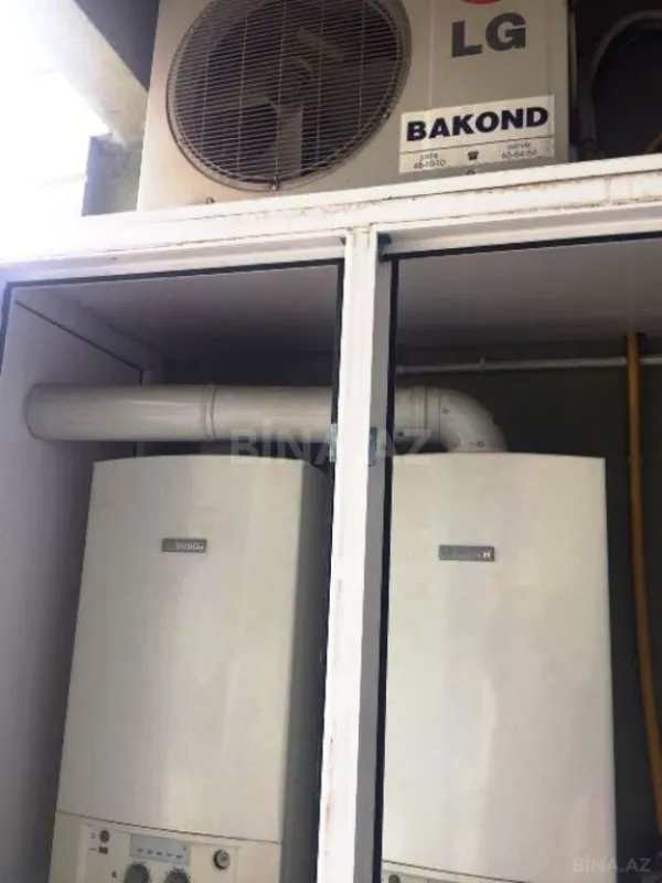 Satılır 4 otaqlı mənzil 300 m²
