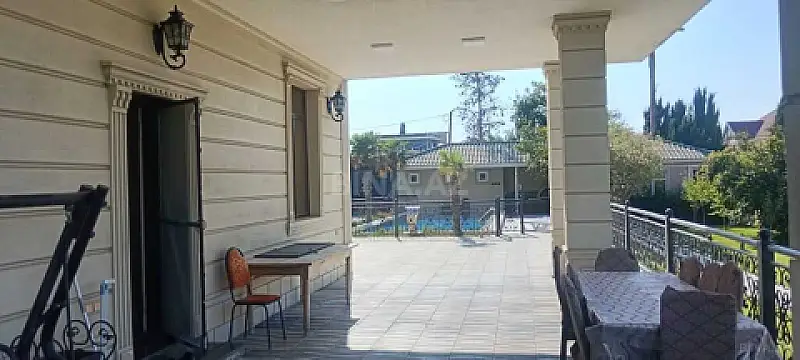 Kirayə verilir 4 otaqlı həyət evi 210 m²