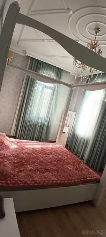 Kirayə verilir 4 otaqlı həyət evi 210 m²