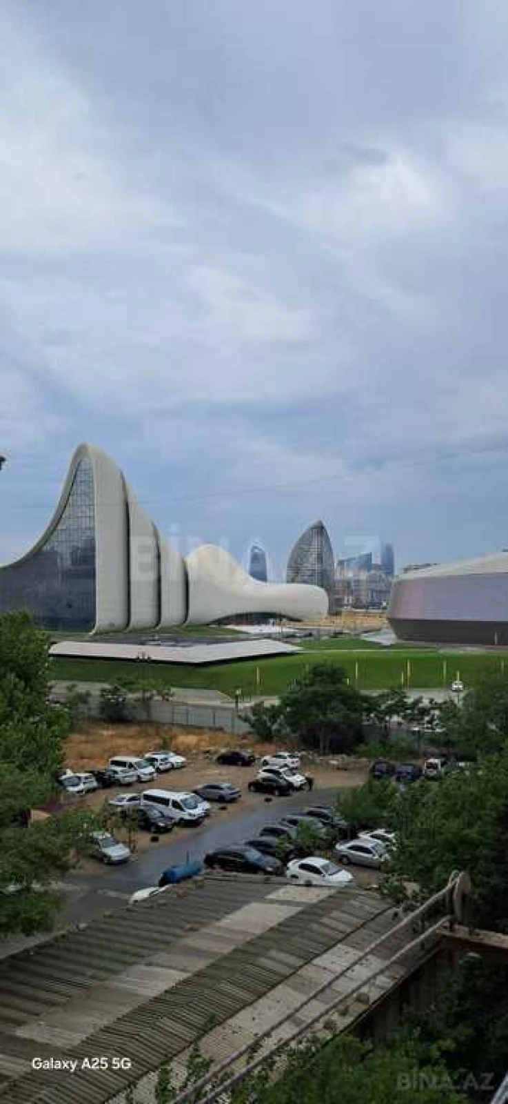 Satılır 3 otaqlı mənzil 90 m²