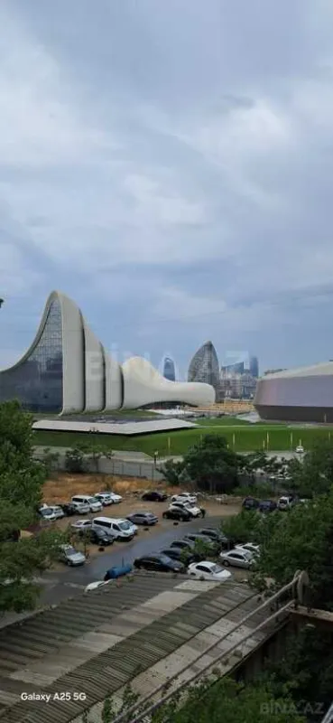 Satılır 3 otaqlı mənzil 90 m²