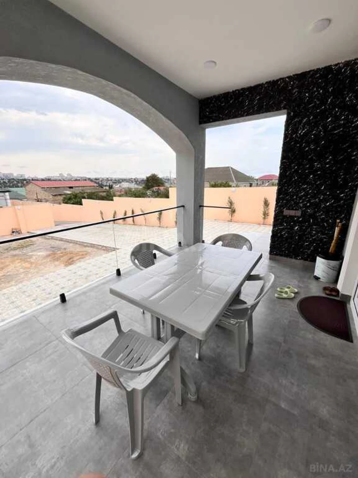 Satılır 4 otaqlı həyət evi 120 m²