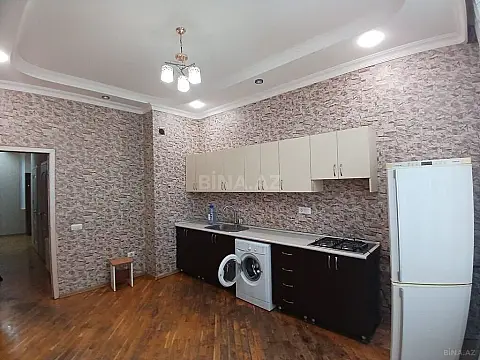 Kirayə verilir 3 otaqlı mənzil 130 m²